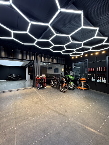 JOY GARAGE